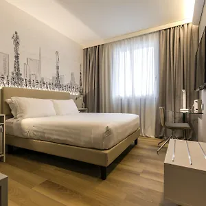 *** Hotel 43 Station Italy
